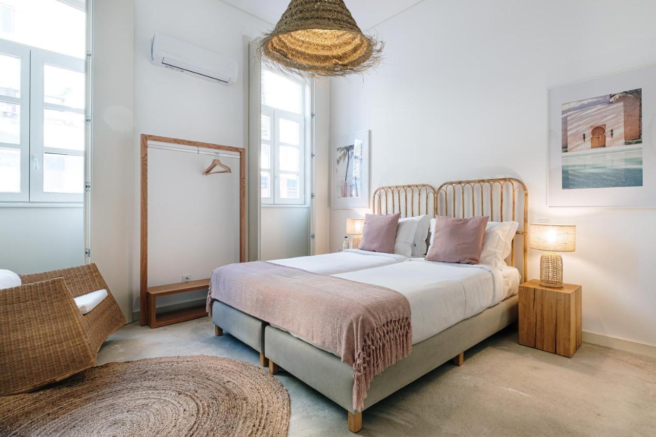 Ocean Porto - Beach House Bed & Breakfast มาโตซีนโญส ภายนอก รูปภาพ